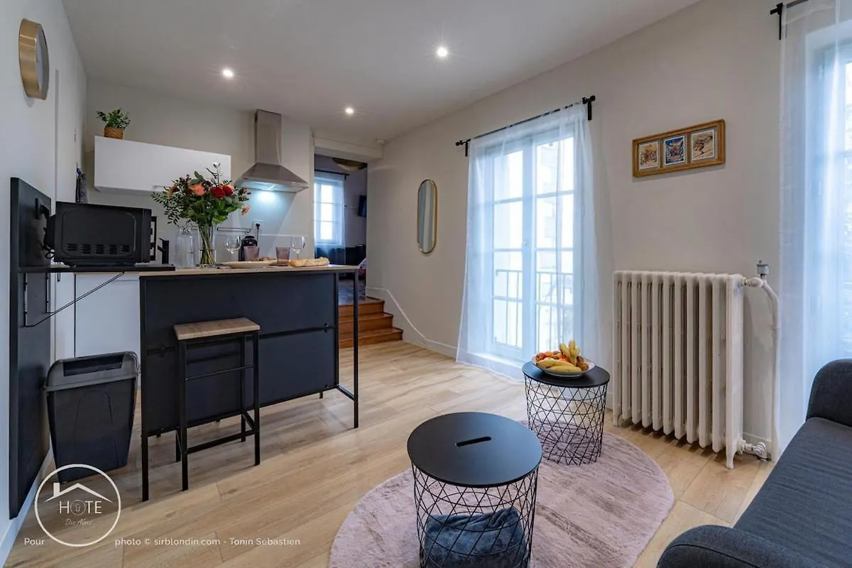 Romantic Suite Bellevue Et Parking Chambery France