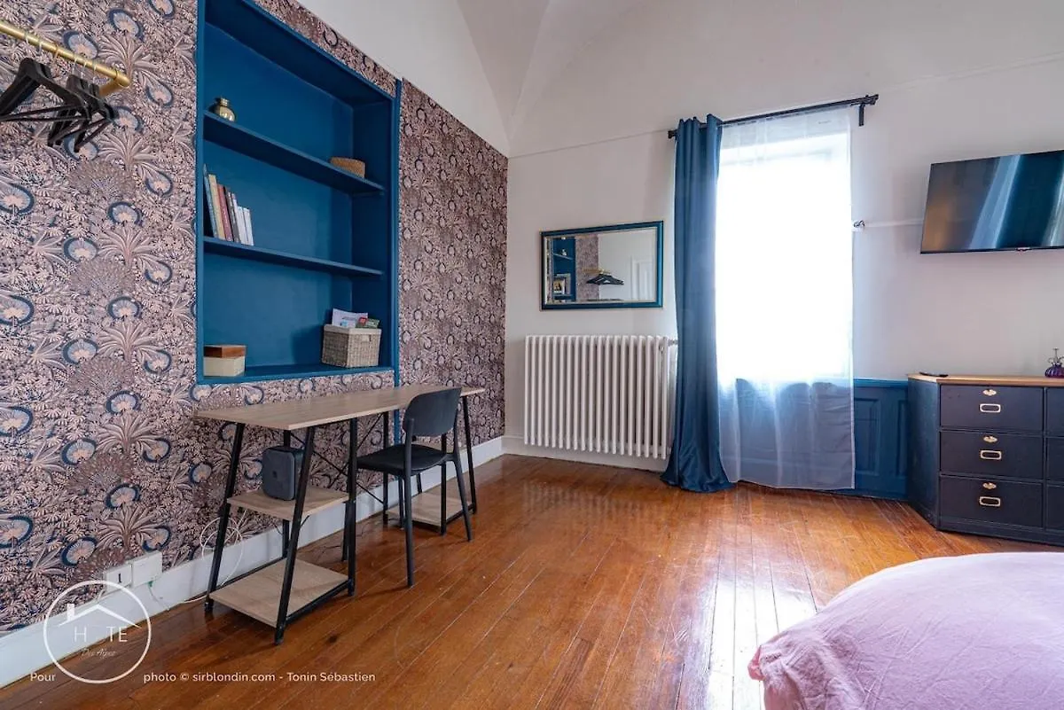 Apartment Romantic Suite Bellevue Et Parking Chambery France